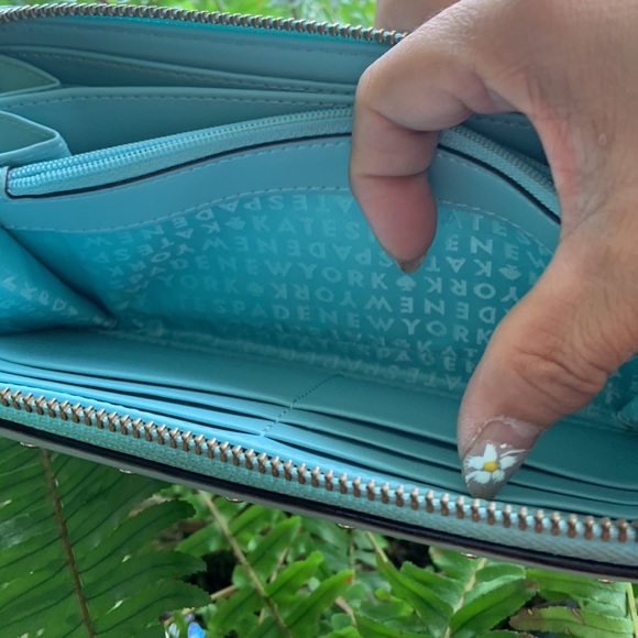 Kate Spade Wallet - Picture 4 of 8